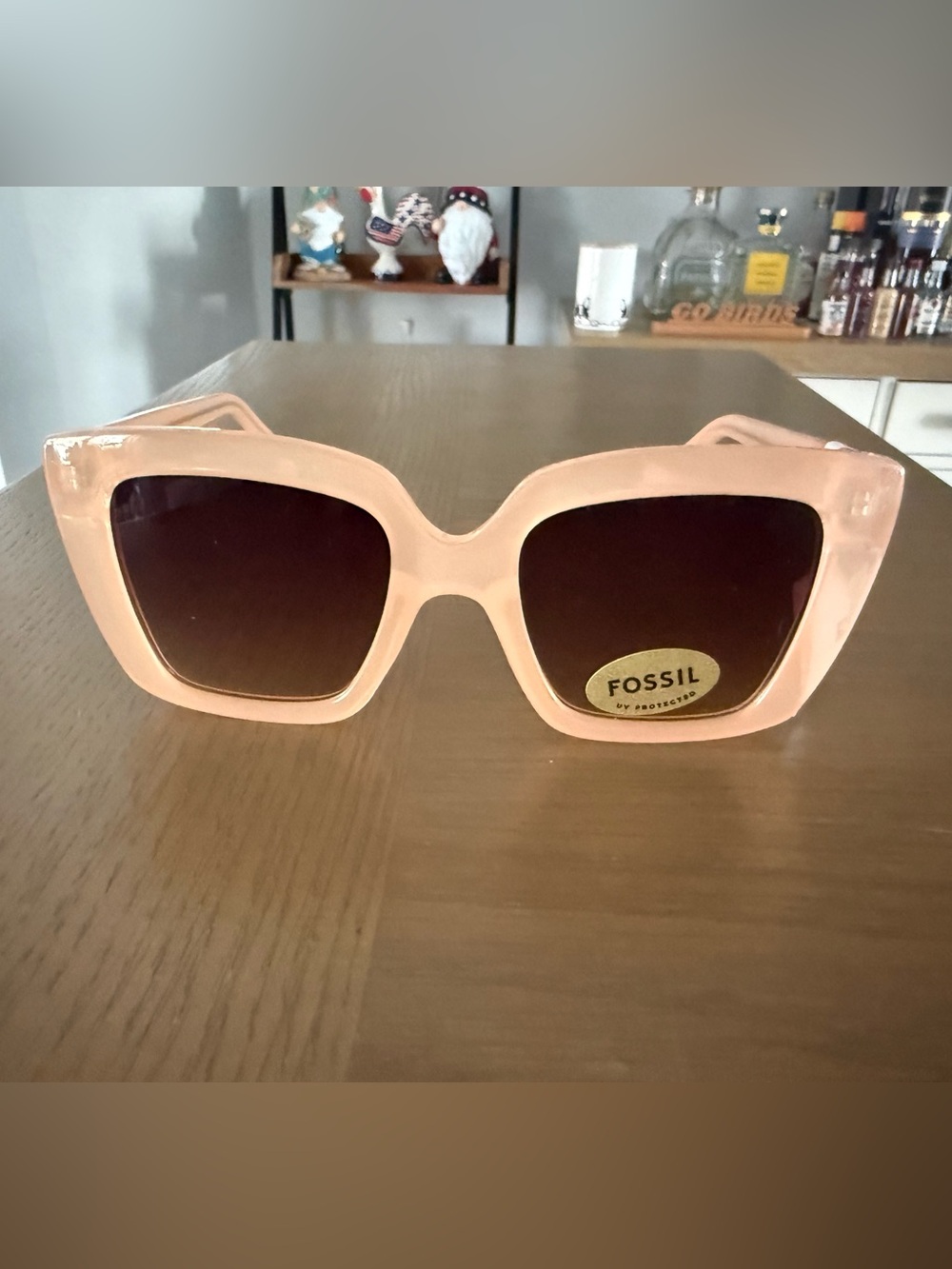 Fossil Women's Light Pink Cat Eye Sunglasses New